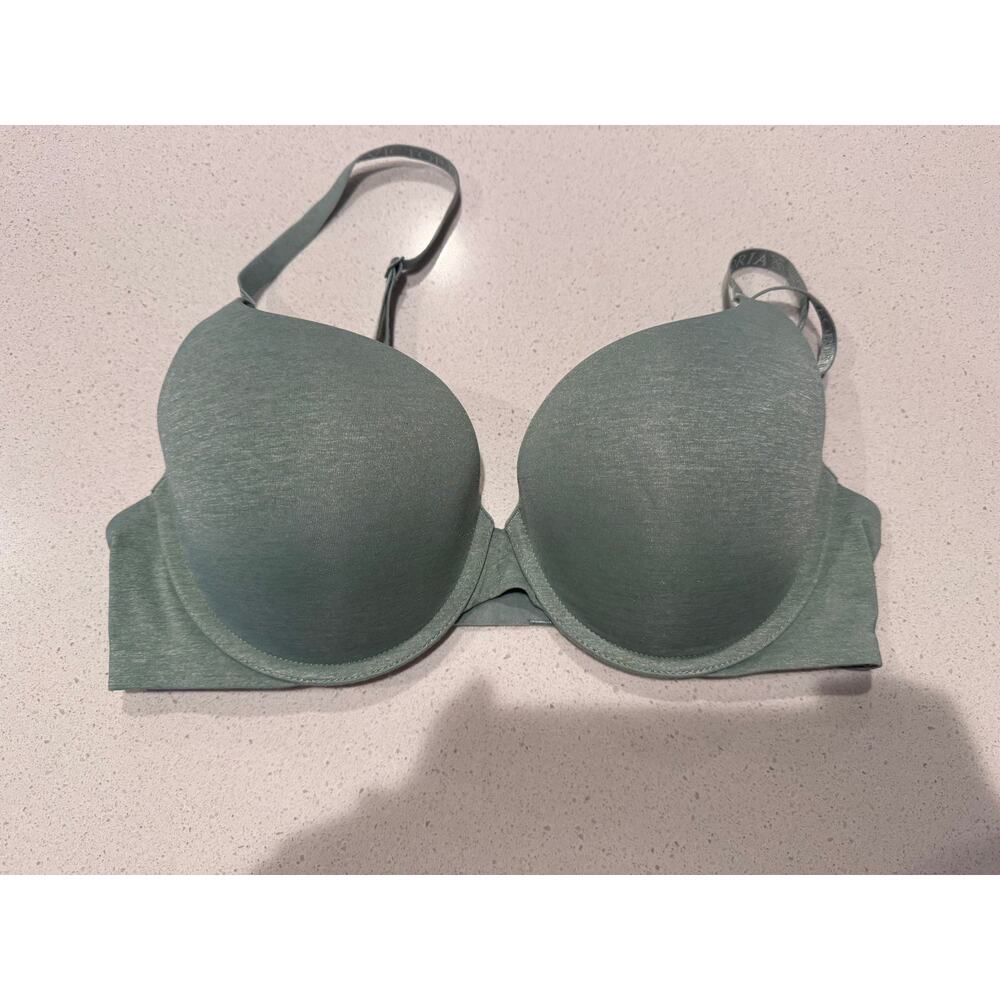 Victoria's Secret T-shirt Push Up Bra in Green‎ 36C